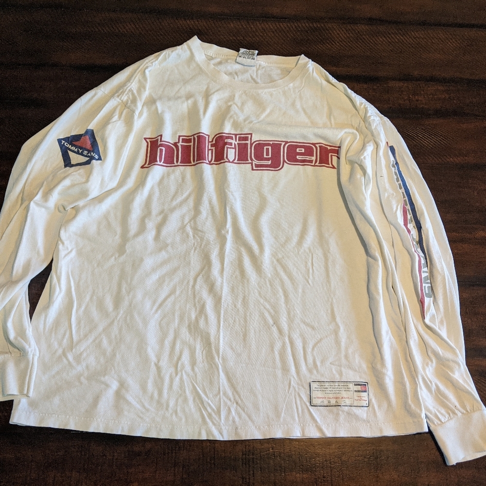 Vintage 90s rare Tommy Hilfiger T-Shirt